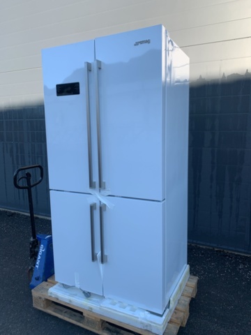1134477-3 Smeg 4 door white Fridge/freezer