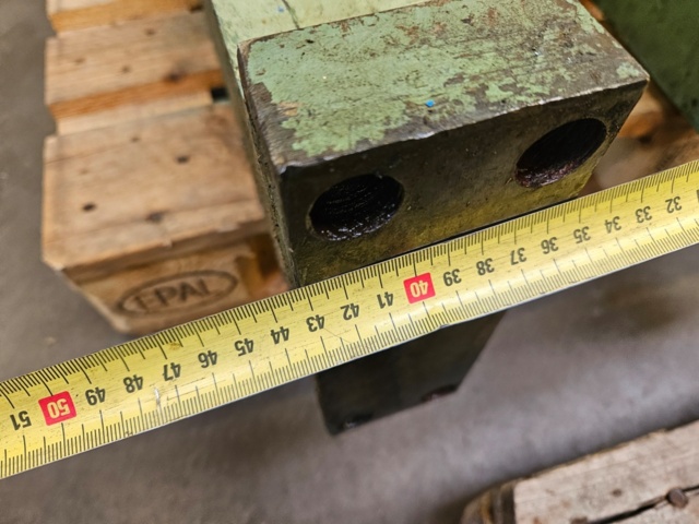 1170951-16 Chain hoist 1000kg with undercarriage & pillar slewing crane - ABUS GM3