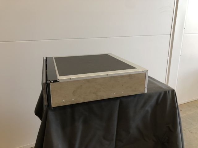 1134490-8 Smeg Linea sommelierlåda CPS115S