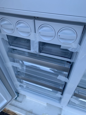 1134477-18 Smeg 4 door white Fridge/freezer