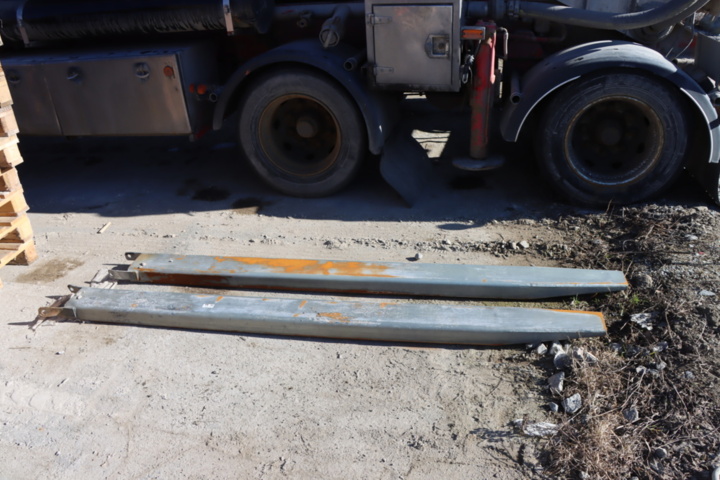 1140071-1 Long forks for trucks