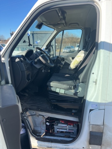 1154180-28 Opel Movano Chassis Cab 3.5t 2.3 CDTI - 2015