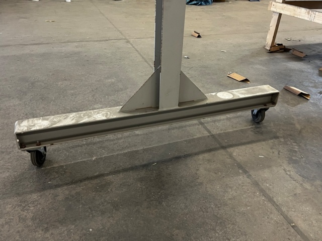 1145022-7 Lifting winch Biltema EH400 on carriage and lifting stand