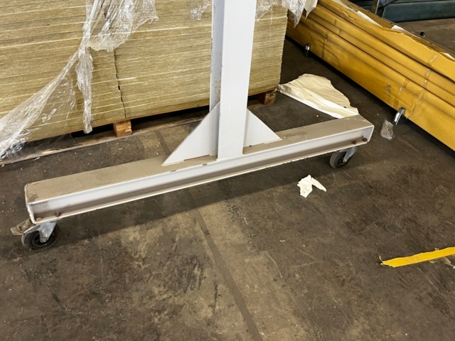 1145022-8 Lifting winch Biltema EH400 on carriage and lifting stand