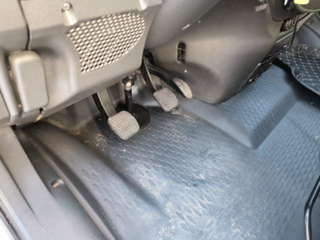 1128993-92 Iveco Daily 35S13 -2000