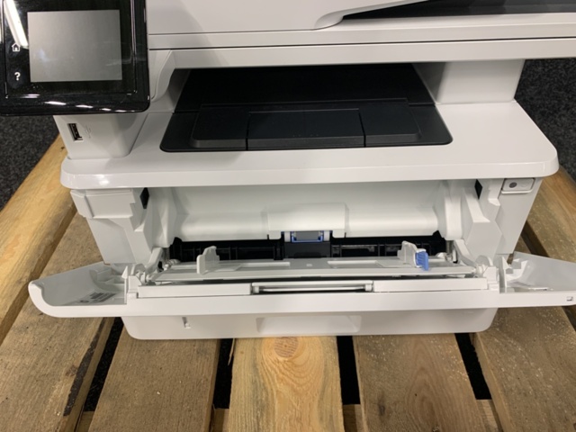 1172012-12 Printer HP LaserJet Pro MFP 4102dwe