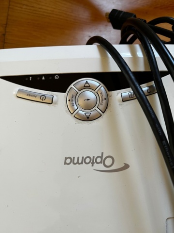 1145083-5 Fenton FT10 LED portable sound system, projector and screen