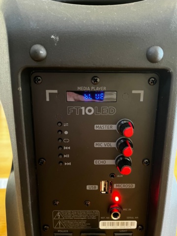 1145083-9 Fenton FT10 LED portable sound system, projector and screen