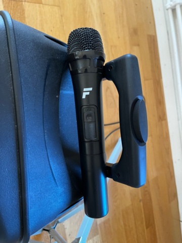 1145083-10 Fenton FT10 LED portable sound system, projector and screen