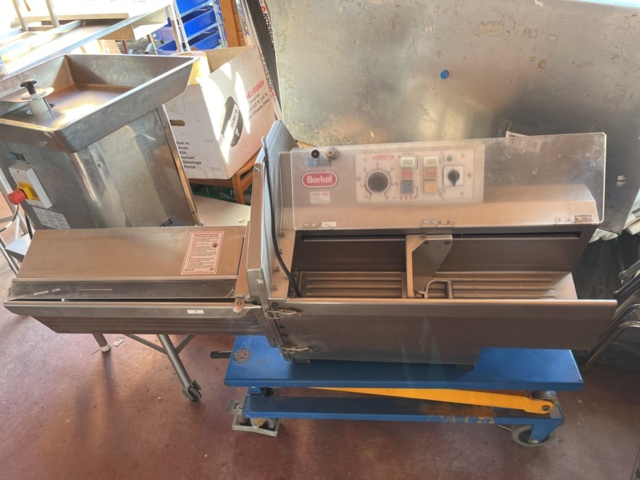 1078727-4 Cutting machine Berkel 750L / 5.50