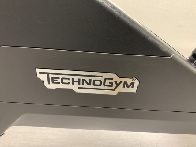 1065695-3 Gym machine rowing machine Technogym Skillrow