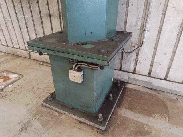 1129892-2 Column jib crane 500 kg