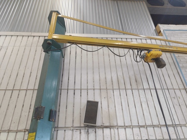 1129892-4 Column jib crane 500 kg