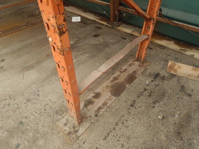 1129895-9 Older pallet rack