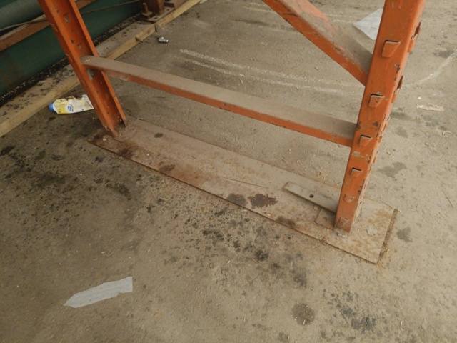 1129895-10 Older pallet rack