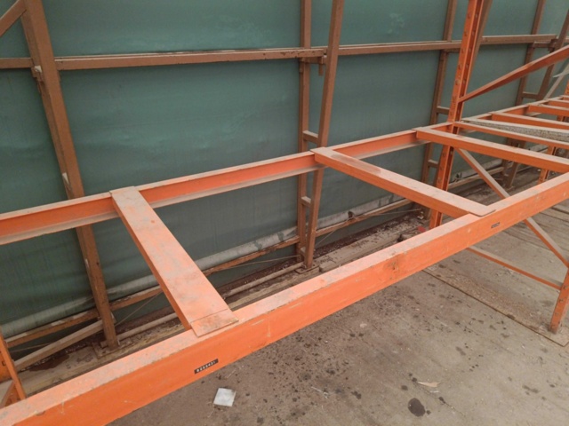 1129895-12 Older pallet rack