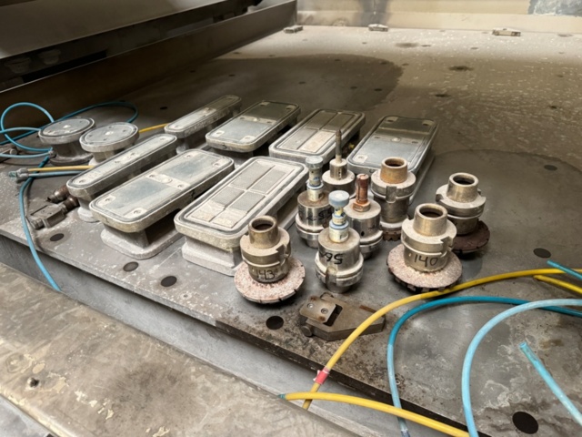 1172256-4 Breton Contour Breton NC 260