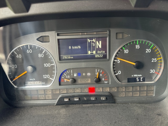 1172432-31 Mercedes-Benz Trucks Atego 4.8 PowerShift 2, 218hp, 2012