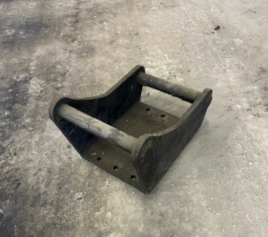 1172564-4 Bolt-on hammer attachment S45