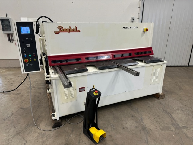 1171069-1 Shearing machine Baykal HGL2106