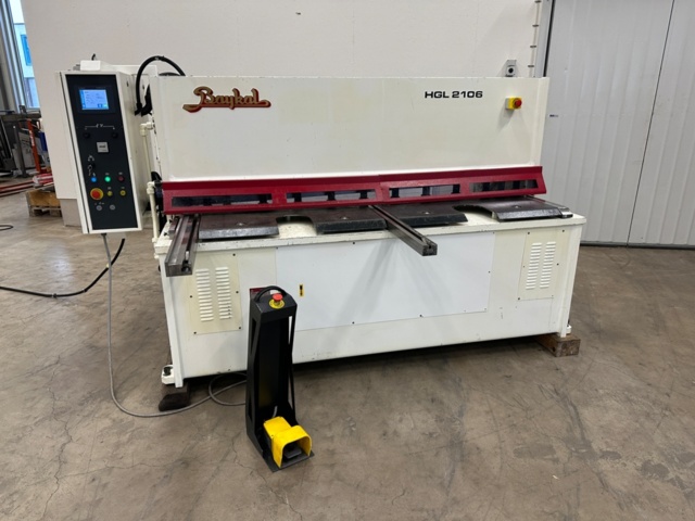 1171069-2 Shearing machine Baykal HGL2106