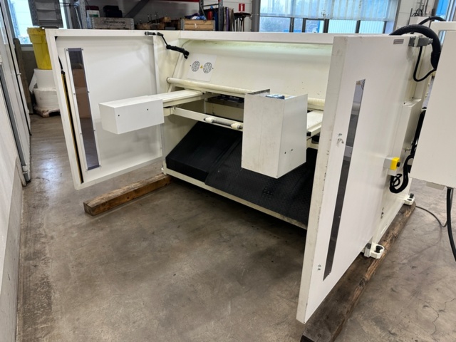 1171069-11 Shearing machine Baykal HGL2106