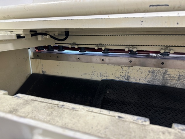 1171069-12 Shearing machine Baykal HGL2106