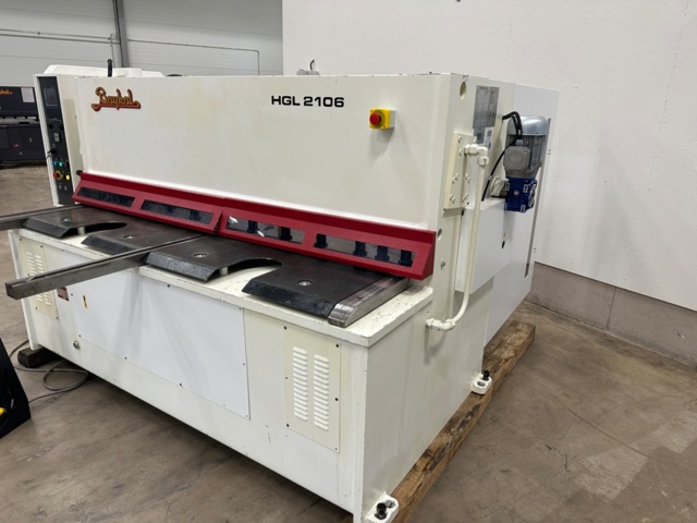 1171069-14 Shearing machine Baykal HGL2106