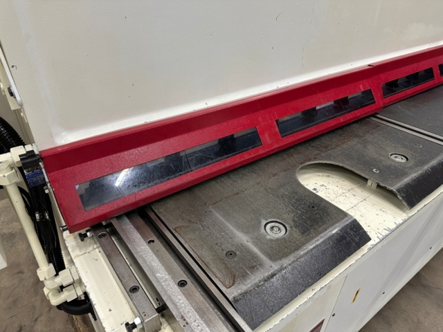 1171069-16 Shearing machine Baykal HGL2106