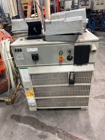 1121659-13 ABB IRB 1400 M2000 Robot