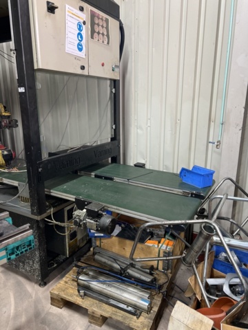 1121660-3 Fanuc M-10 iA Robot with cabinet & feed tracks 2013