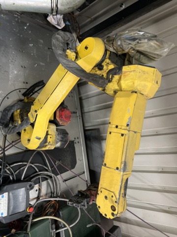 1121660-15 Fanuc M-10 iA Robot with cabinet & feed tracks 2013