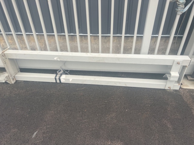 1164205-3 Electronic gate approx. 5.5m Betafence Robusta