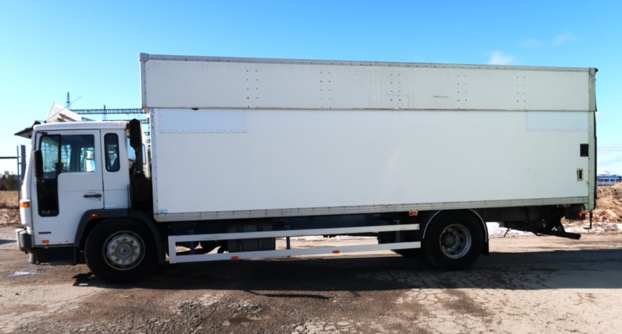 773533-2 Truck - Volvo FL618 4 x 2