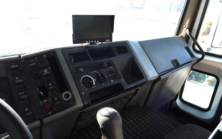 773533-13 Truck - Volvo FL618 4 x 2