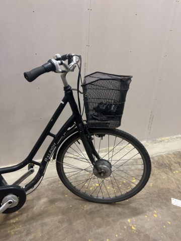 1164261-3 Electric bike Darlington Raleigh