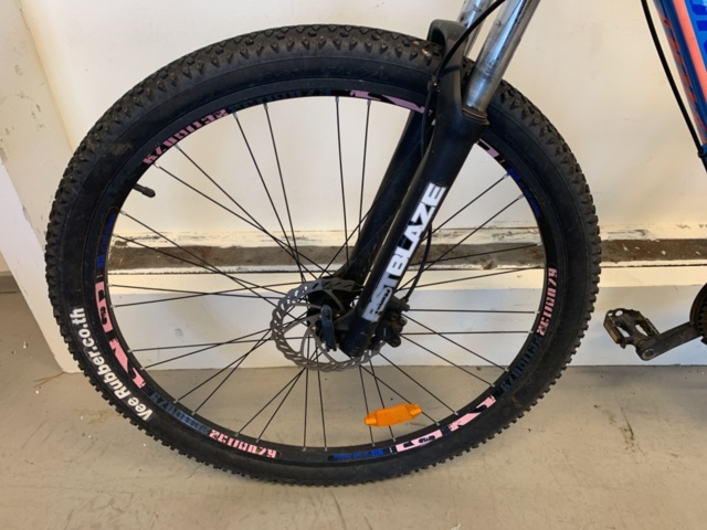 1065749-6 Mountain bike Torpado Uranus 29"