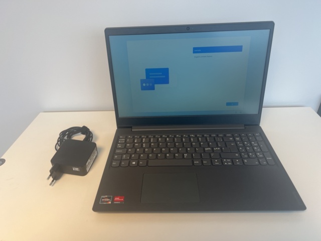 1164208-1 Laptop Lenovo V15-ADA 82C7 Ryzen 3