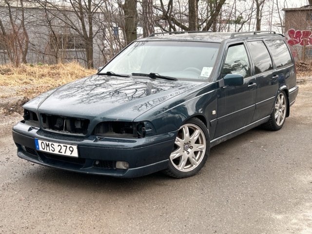 1172837-1 Volvo V70 2.5 20V Automatisk, 165hk, 1999 (repobjekt)