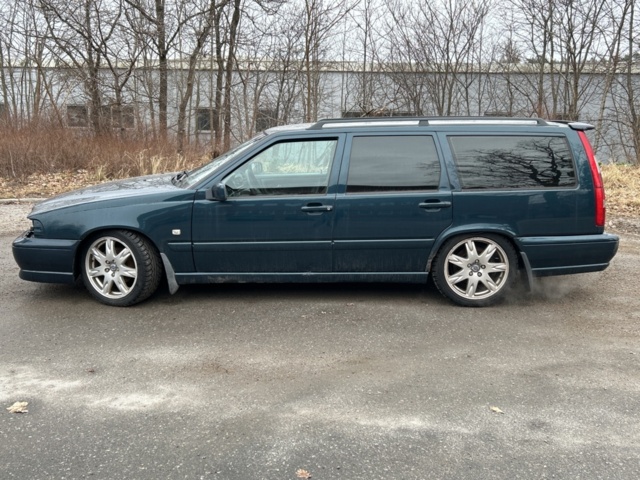1172837-2 Volvo V70 2.5 20V Automatisk, 165hk, 1999 (repobjekt)