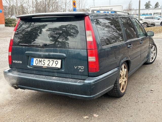 1172837-5 Volvo V70 2.5 20V Automatisk, 165hk, 1999 (repobjekt)