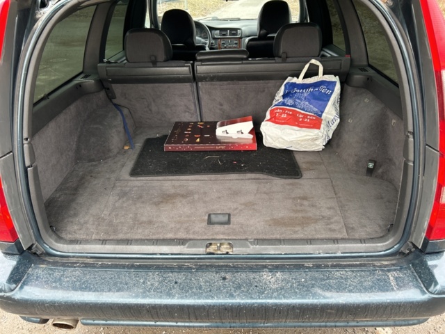 1172837-20 Volvo V70 2.5 20V Automatisk, 165hk, 1999 (repobjekt)
