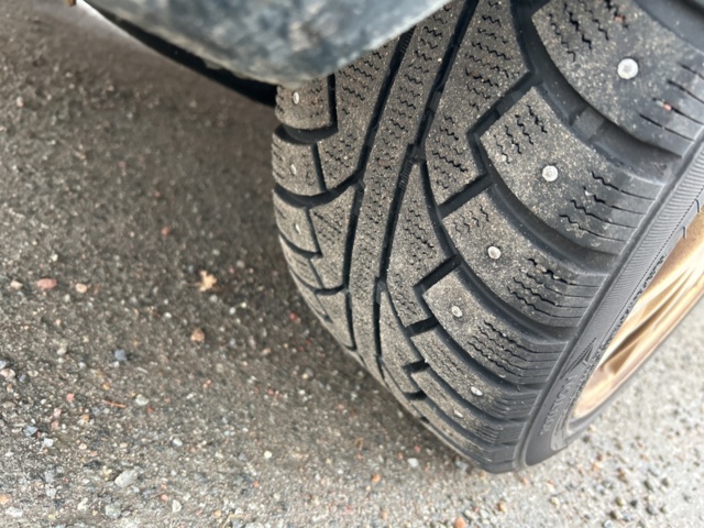 1172837-33 Volvo V70 2.5 20V Automatisk, 165hk, 1999 (repobjekt)