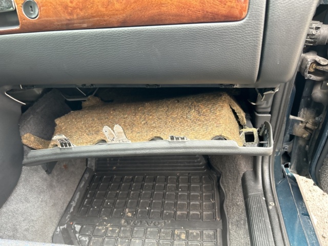 1172837-25 Volvo V70 2.5 20V Automatisk, 165hk, 1999 (repobjekt)
