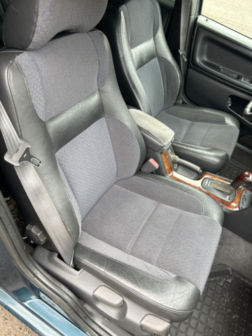 1172837-26 Volvo V70 2.5 20V Automatisk, 165hk, 1999 (repobjekt)