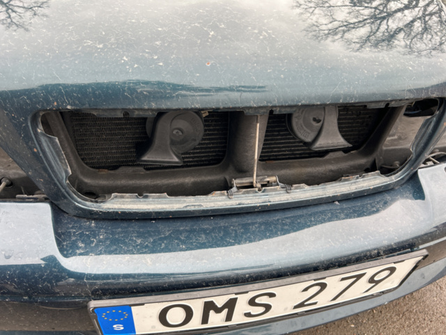1172837-52 Volvo V70 2.5 20V Automatisk, 165hk, 1999 (repobjekt)