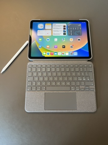 1172834-11 Apple iPad Air (5th gen) incl. Apple Pencil & keyboard case
