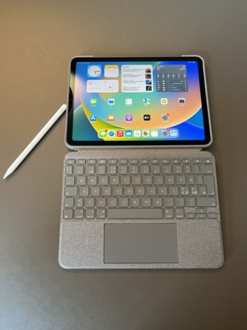 1172834-1 Apple iPad Air (5th gen) incl. Apple Pencil & keyboard case