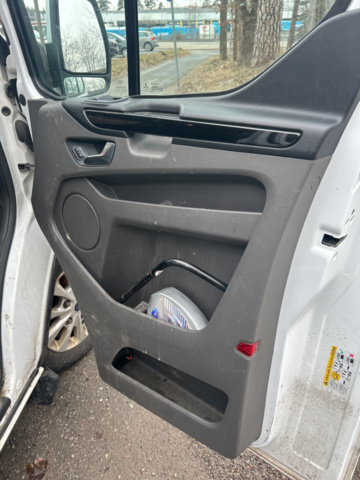 1166010-29 Ford Transit Custom 300 Crew Van 2.0 TDCi SelectShift, 170hp, 2018