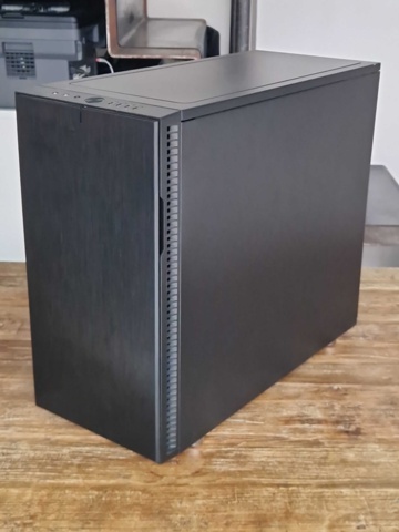 1150834-1 Gaming computer